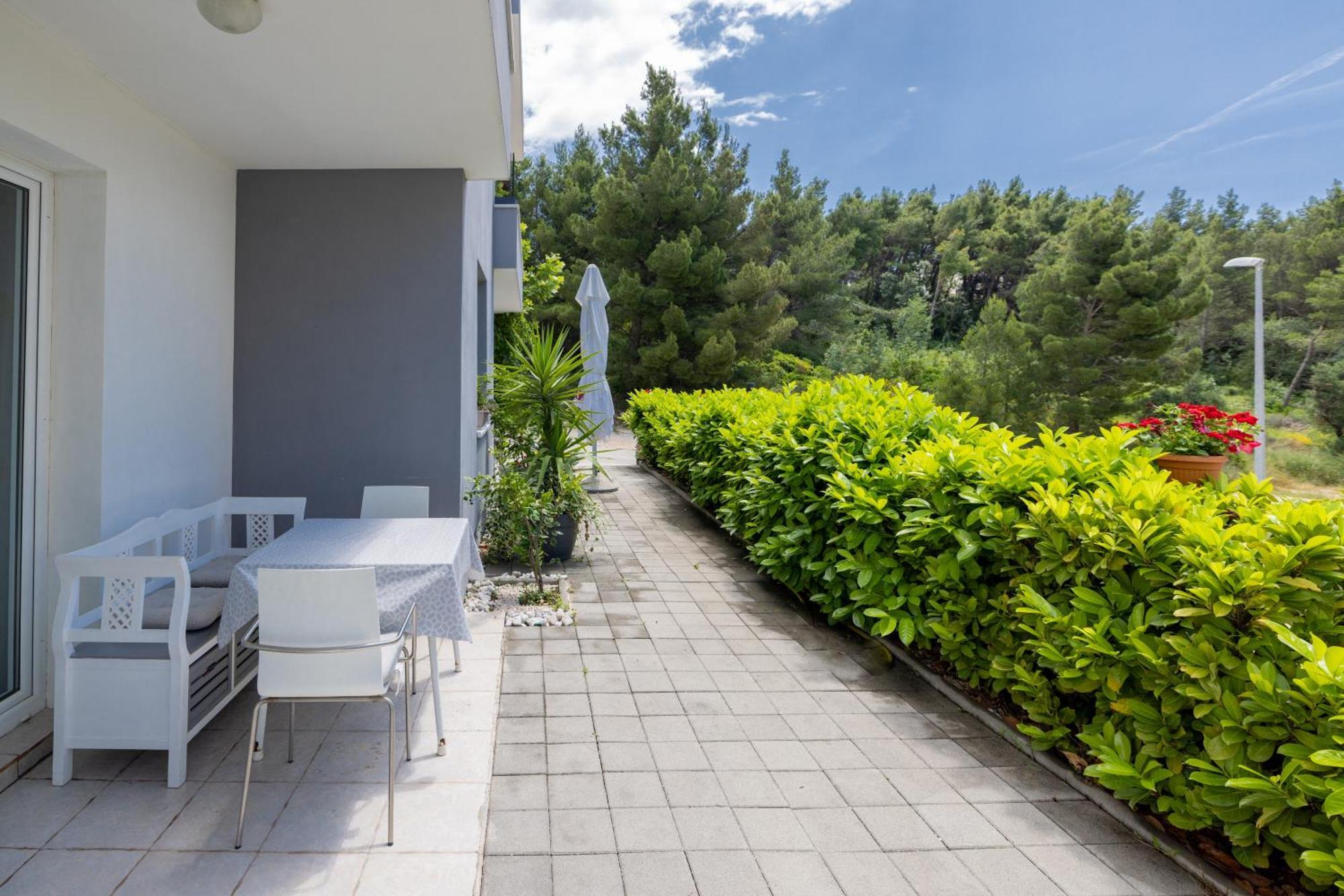 Apartments Marusic Макарска Экстерьер фото